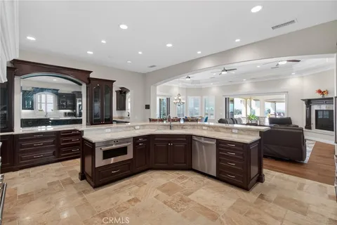 $2,600,000 | 6355 Cresthaven Drive, Riverside, CA 92506