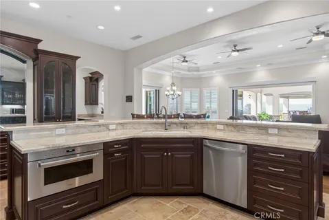 $2,600,000 | 6355 Cresthaven Drive, Riverside, CA 92506