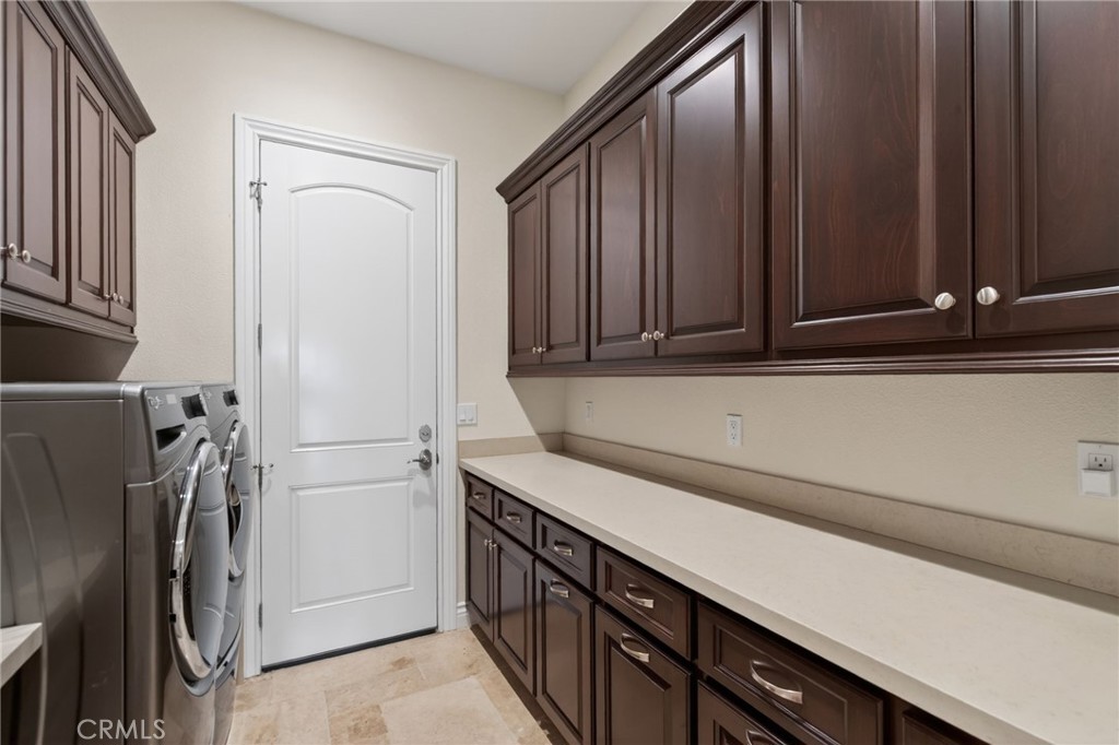 6355 Cresthaven Drive Riverside, CA 92506 - Photo 47 of 75