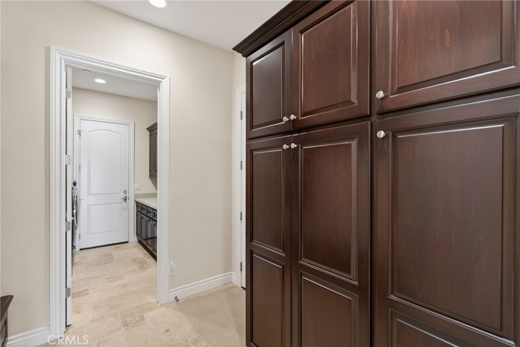 6355 Cresthaven Drive Riverside, CA 92506 - Photo 48 of 75