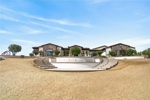 $2,600,000 | 6355 Cresthaven Drive, Riverside, CA 92506