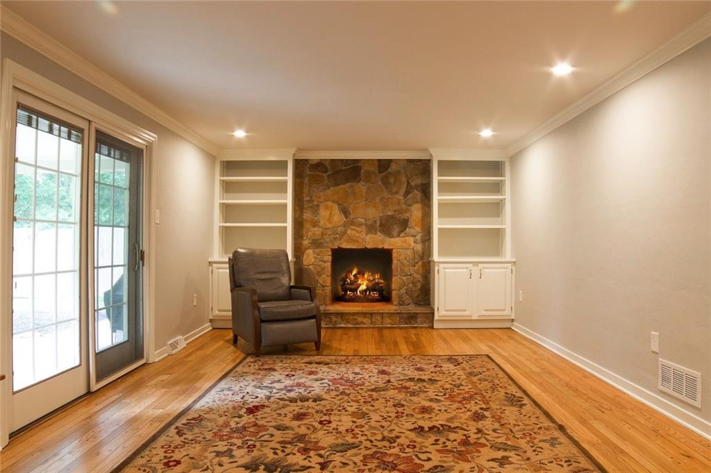 2577 Cole Road Wexford, PA 15090 - Photo 11 of 22 Gallery Image 11