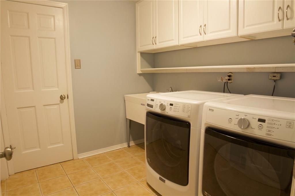 2577 Cole Road Wexford, PA 15090 - Photo 7 of 22 Gallery Image 7