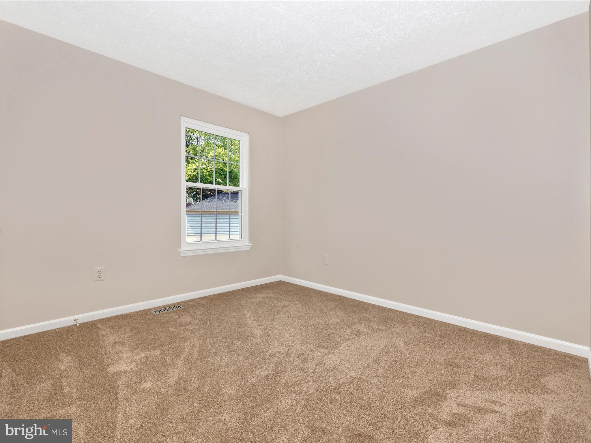 112 Bookham Lane Gaithersburg, MD 20877 - Photo 37 of 65 Bedroom 3