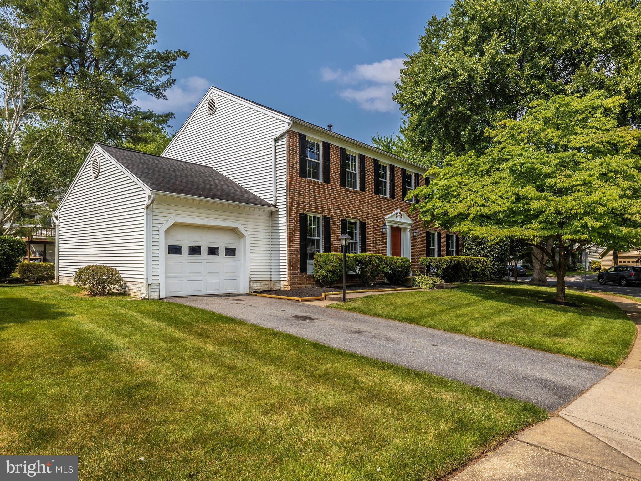 112 Bookham Lane Gaithersburg, MD 20877 - Photo 55 of 65 Exterior Front