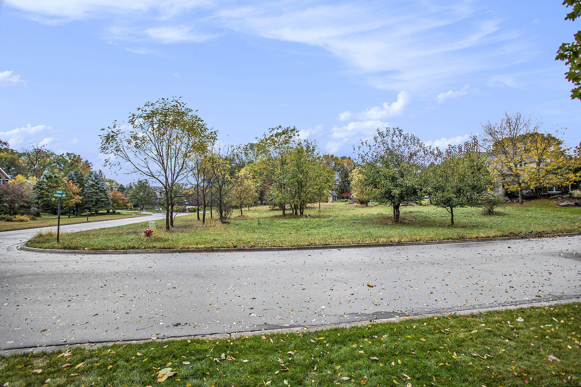 605 Turquoise Trail Marshall, MI 49068 - Photo 2 of 10 002_605_turquoise_trail_marshall_mi_4906