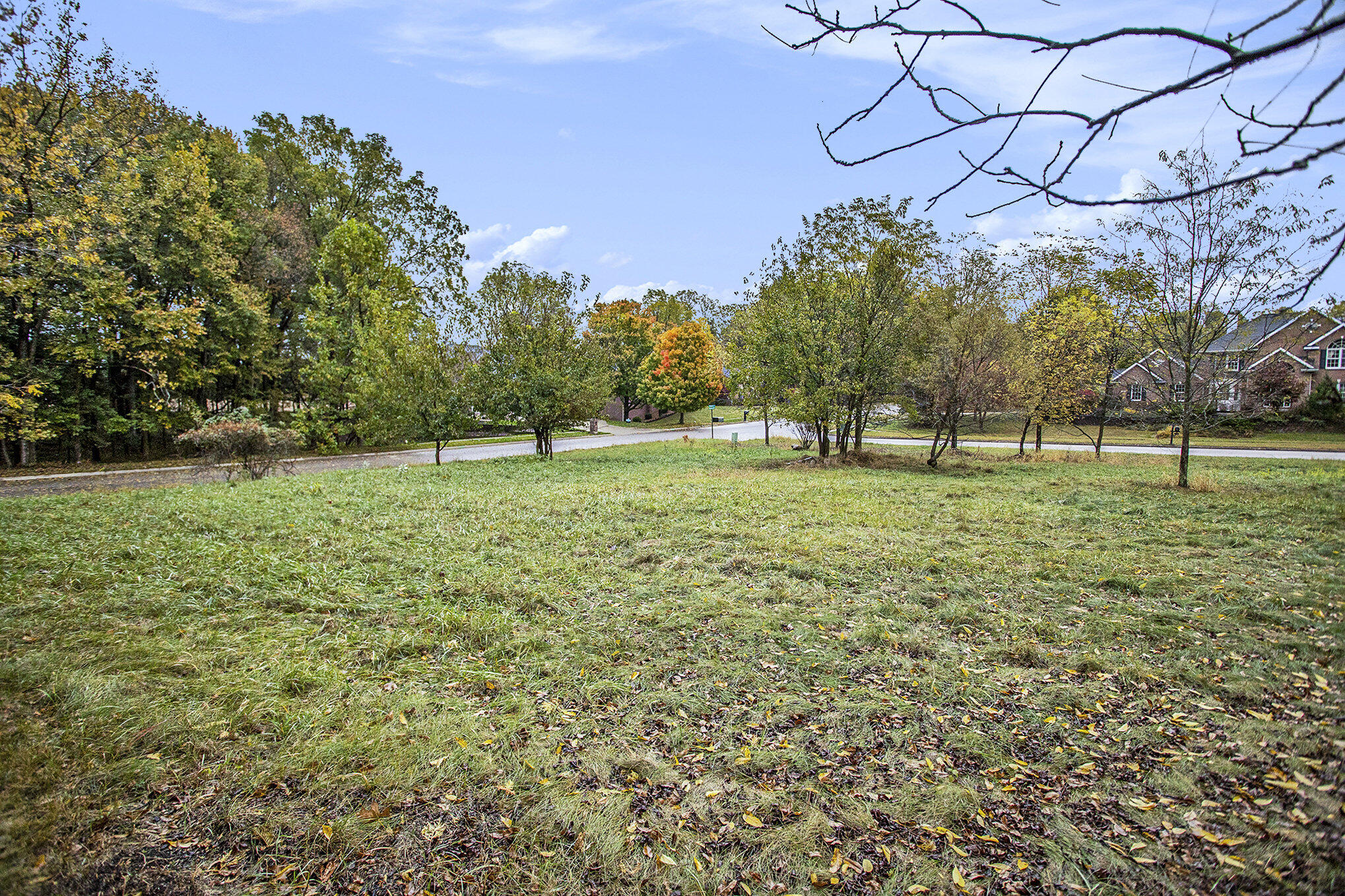 605 Turquoise Trail Marshall, MI 49068 - Photo 4 of 10 004_605_turquoise_trail_marshall_mi_4906