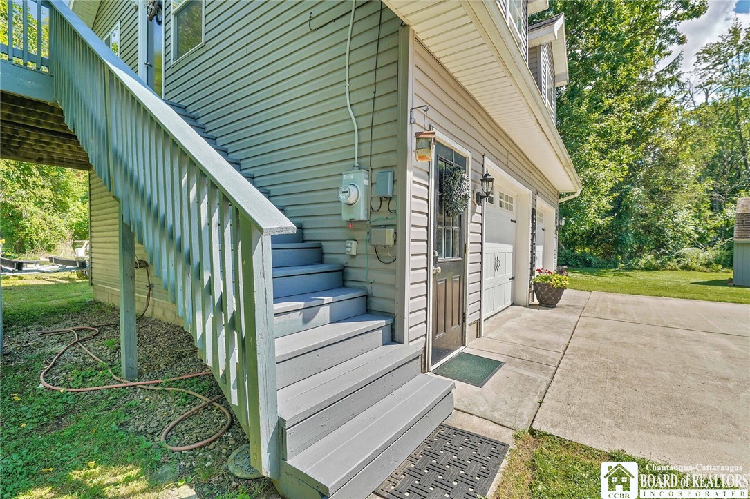 165 Longview Avenue Ellicott, NY 14701 - Photo 42 of 50 Entrance to Apartment over garage