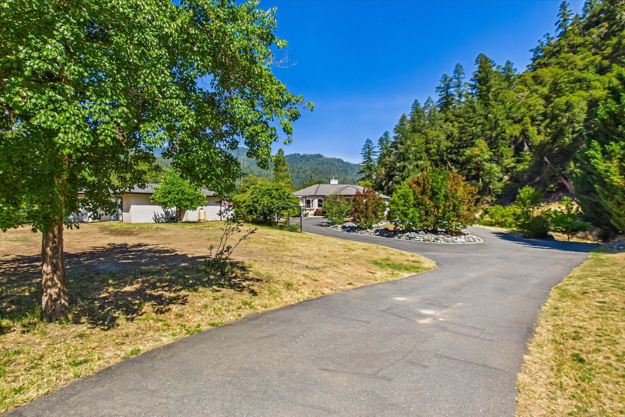 344 Patterson Road Willow Creek, CA 95573 - Photo 14 of 105