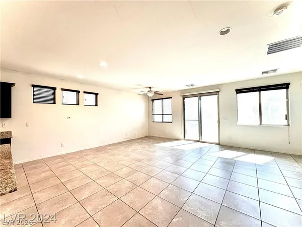 $2,200 | 5708 Akula Bay Street, North Las Vegas, NV 89081