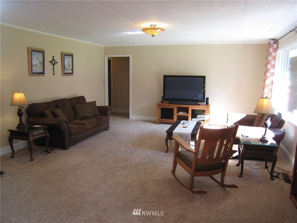 851 McLeod Road Bellingham, WA 98226 - Photo 3 of 20 Gallery Image 3