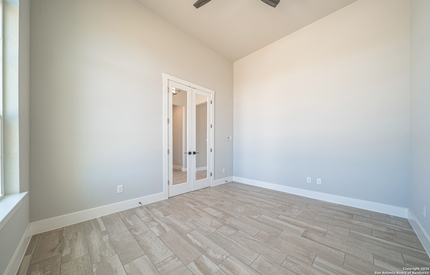 302 Venado Oaks Rio Medina, TX 78066 - Photo 3 of 34 a view of an empty room