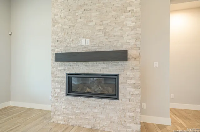 $749,900 | 302 Venado Oaks, Rio Medina, TX 78066