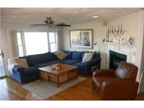 554 High Street, Unit A Hampton, NH 03842 - Photo 2 of 8 Gallery Image 2