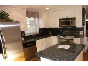 554 High Street, Unit A Hampton, NH 03842 - Photo 3 of 8 Gallery Image 3