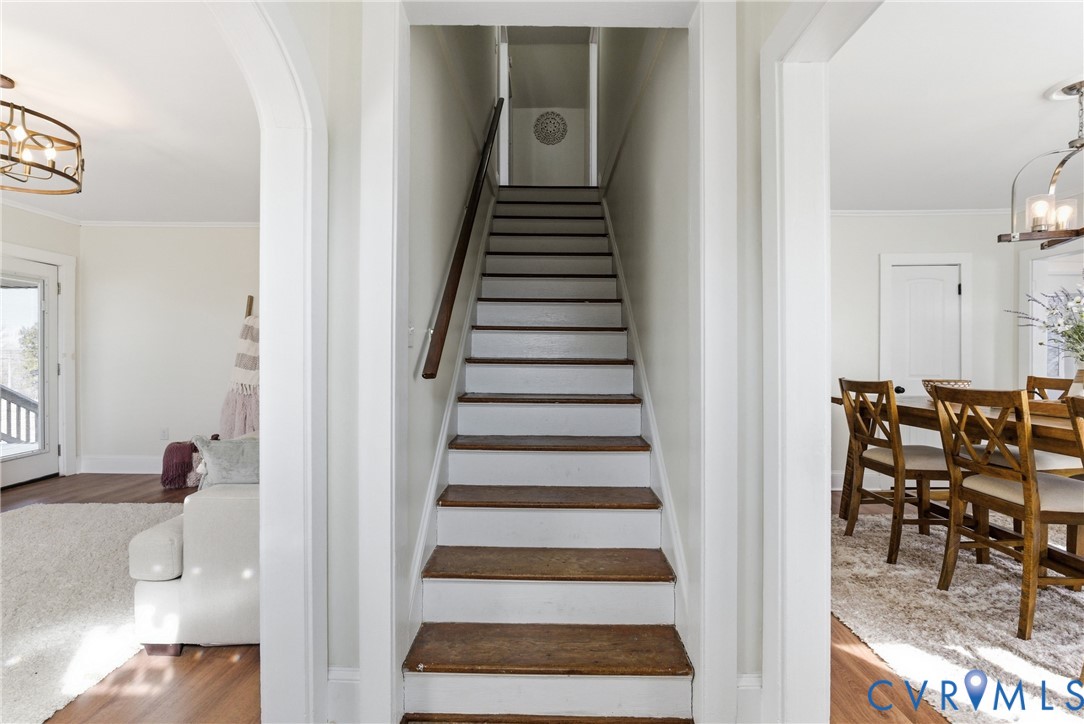 61 Mohawk Road Buckingham, VA 23921 - Photo 6 of 40 a view of entryway and hall with wooden floor