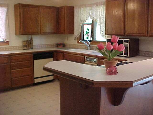 19425 North Holcomb Road Mead, WA 99021 - Photo 2 of 9