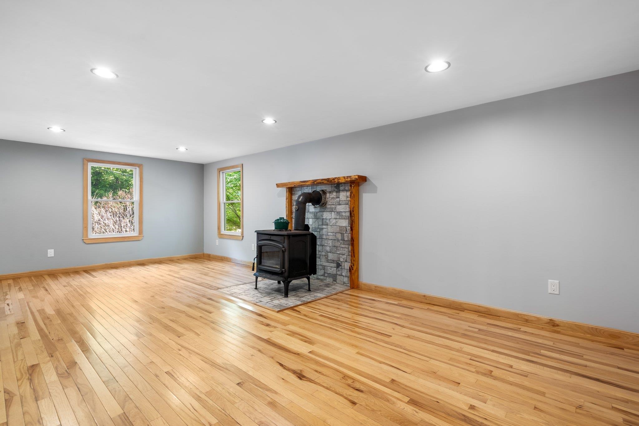 68 Plantation Road Laconia, NH 03246 - Photo 5 of 48 Gallery Image 5