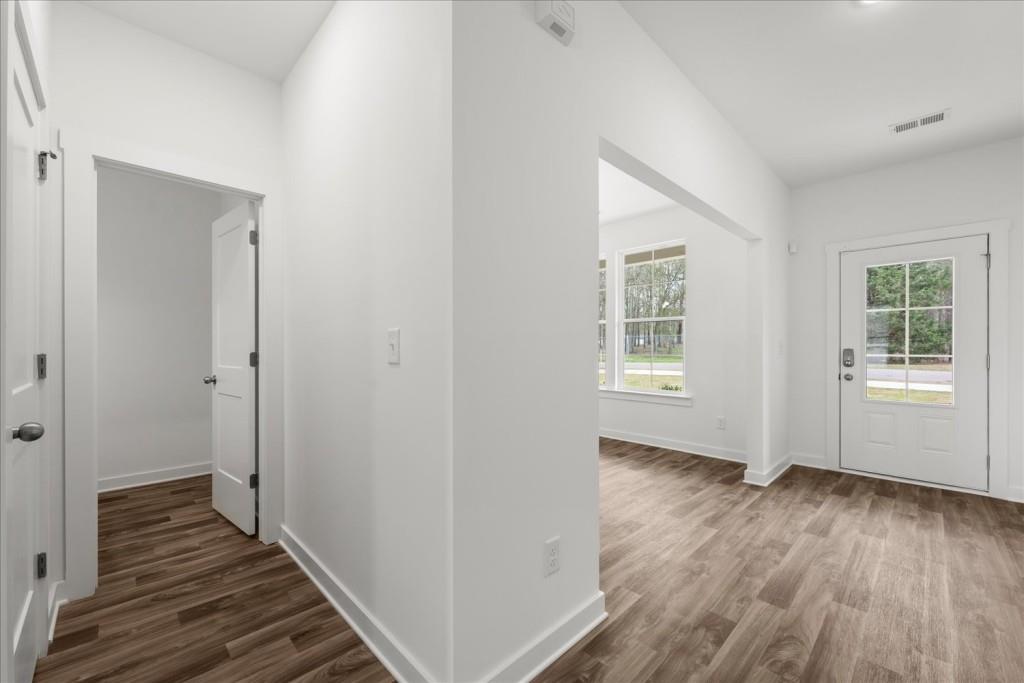 528 Lillian Way Statham, GA 30666 - Photo 7 of 64