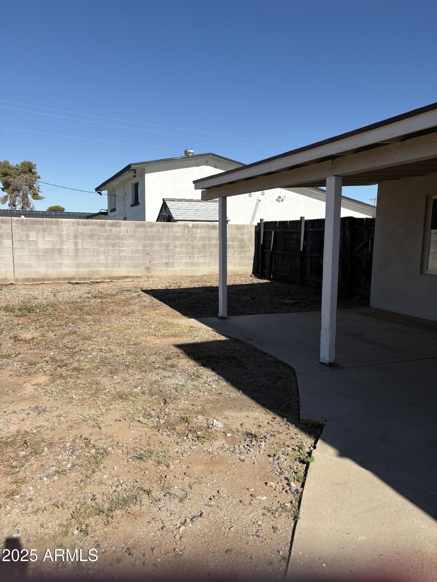 3336 North 80th Avenue Phoenix, AZ 85033 - Photo 15 of 17 a view of a glass door