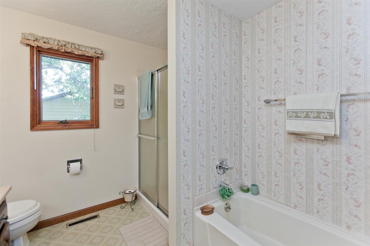 210 Hilltop Road Southwest Swisher, IA 52338 - Photo 22 of 35 Gallery Image 22