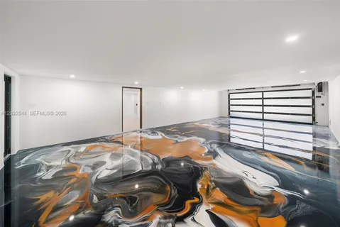 $8,950,000 | 900 Northeast 75th Street, Miami, FL 33138