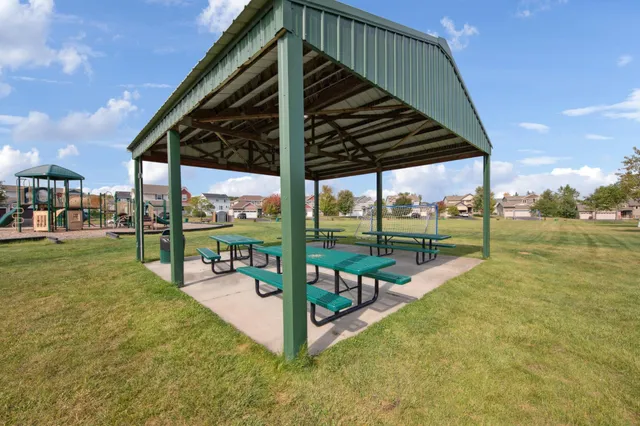 $474,900 | 645 Kadler Circle, Hanover, MN 55341