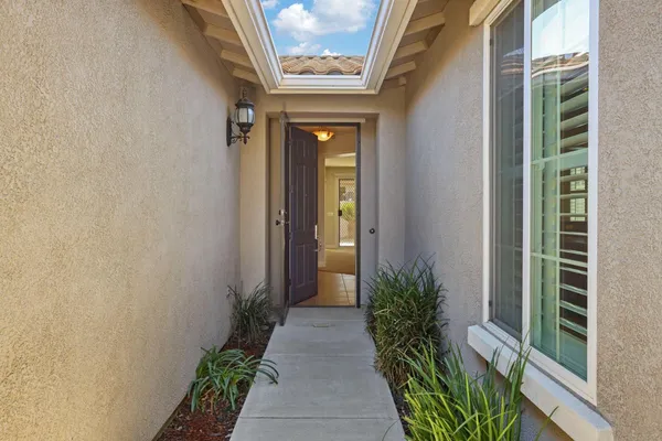 a view of a entryway of the house