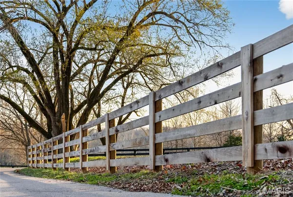 $599,900 | 1336 Pond Road, Wildwood, MO 63038
