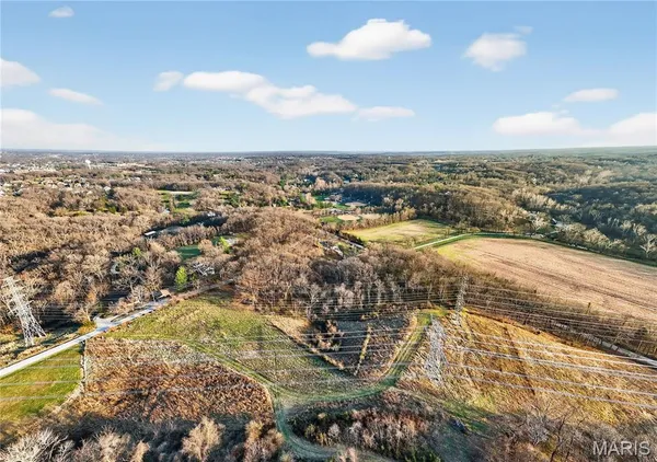$599,900 | 1336 Pond Road, Wildwood, MO 63038