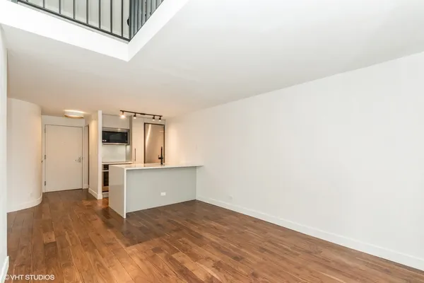 $2,450 | 1221 North Dearborn Street, Unit 802S, Chicago, IL 60610