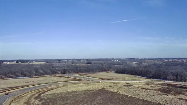$207,300 | 14502 Stringtown Cir Lake, Lee's Summit, MO 64086