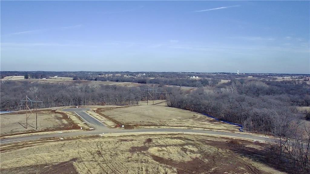 14502 Stringtown Cir Lake Lee's Summit, MO 64086 - Photo 3 of 7