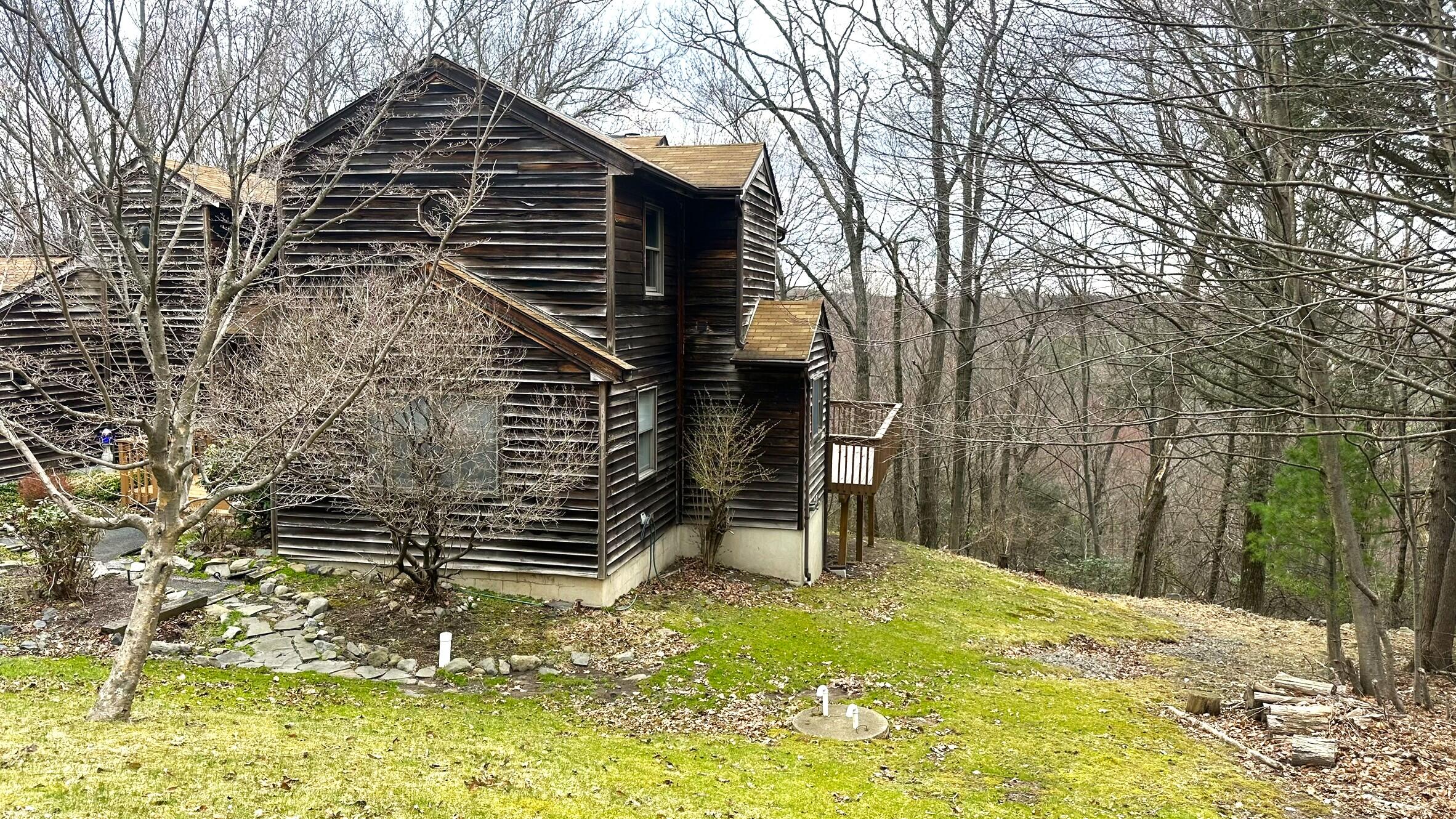 227 Image Drive Scotrun, PA 18355 - Photo 4 of 39 a backyard of a house