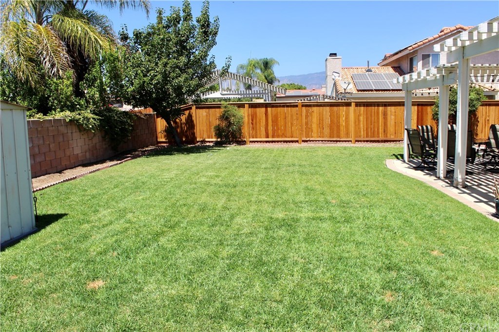 825 Merced Street Redlands, CA 92374 - Photo 11 of 31