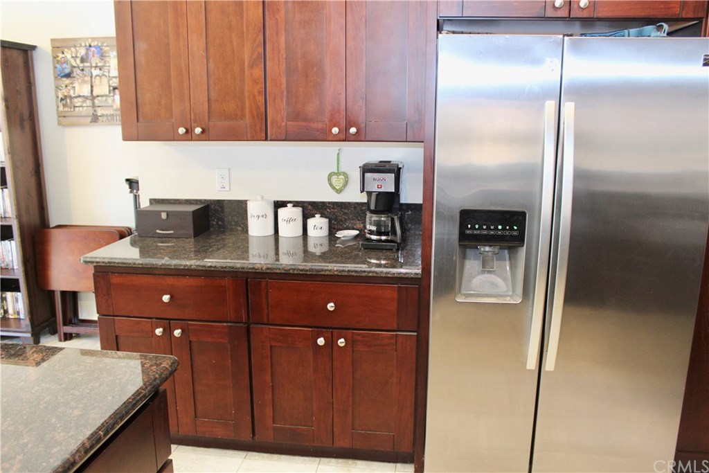 825 Merced Street Redlands, CA 92374 - Photo 7 of 31