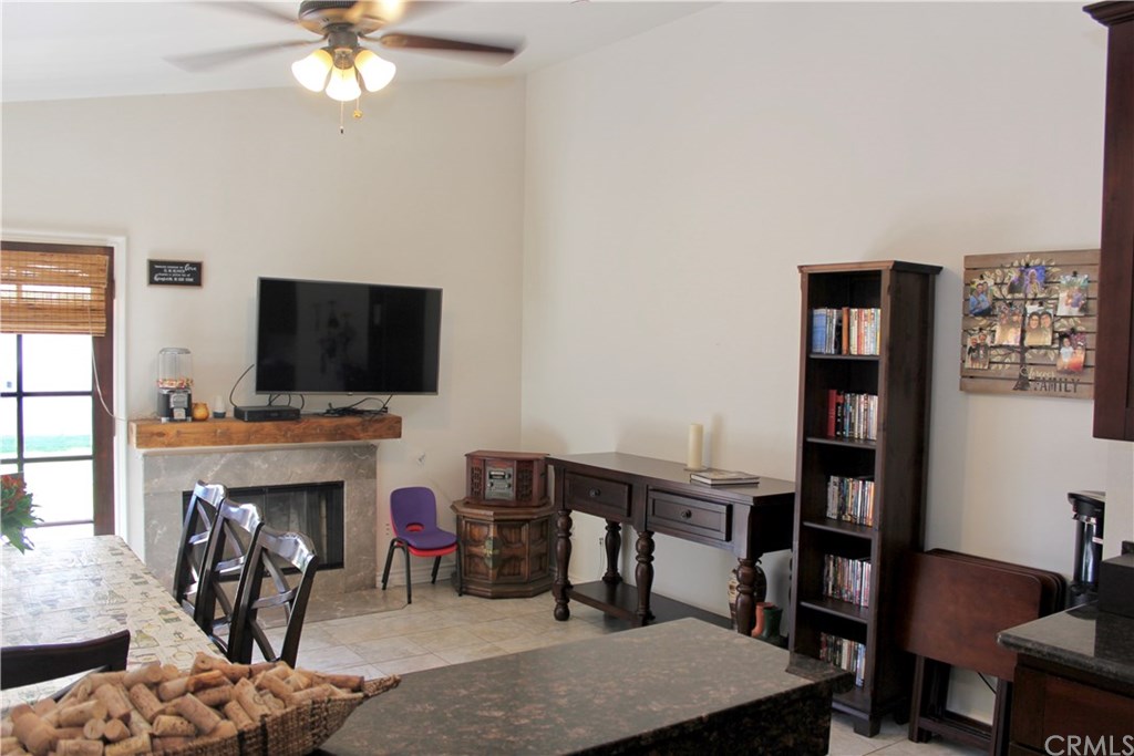 825 Merced Street Redlands, CA 92374 - Photo 9 of 31