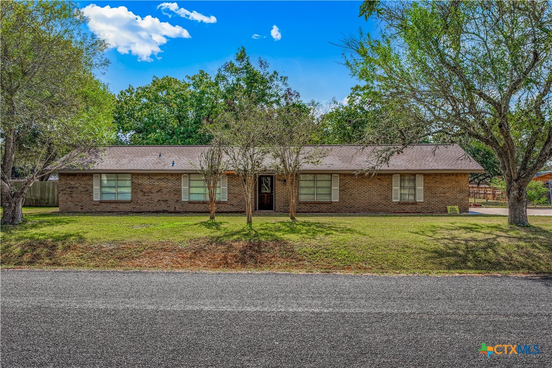 302 Brooks Road Victoria, TX 77904 - Photo 1 of 27 Gallery Image 1