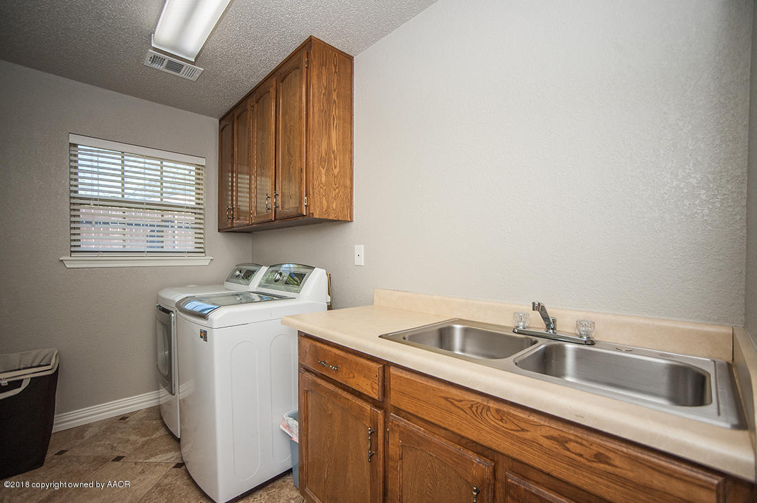 3302 Reeder Drive Amarillo, TX 79121 - Photo 14 of 31 3302 Reeder_3869