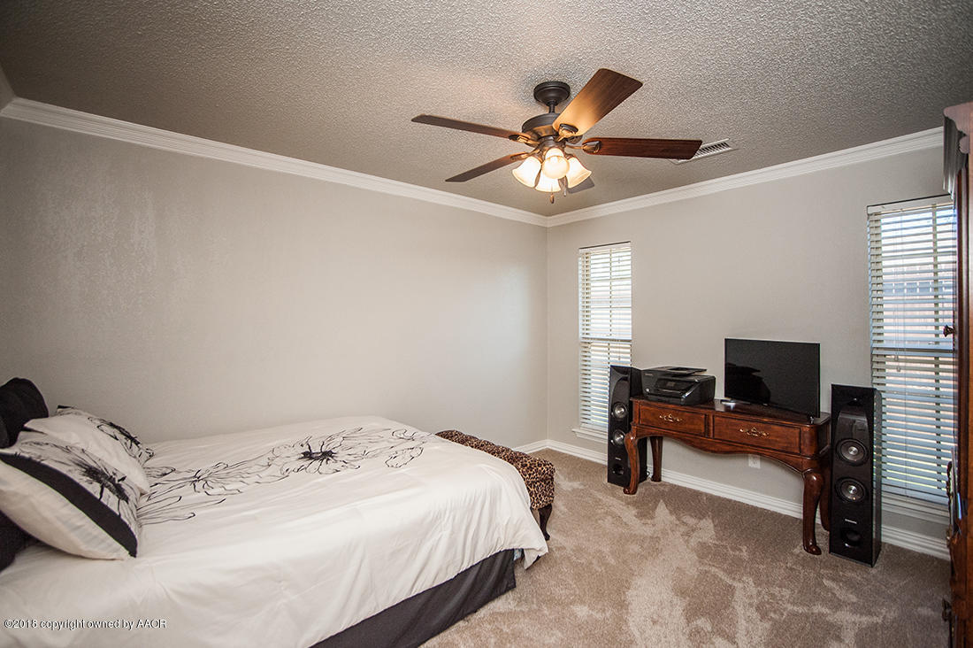 3302 Reeder Drive Amarillo, TX 79121 - Photo 15 of 31 3302 Reeder_3871