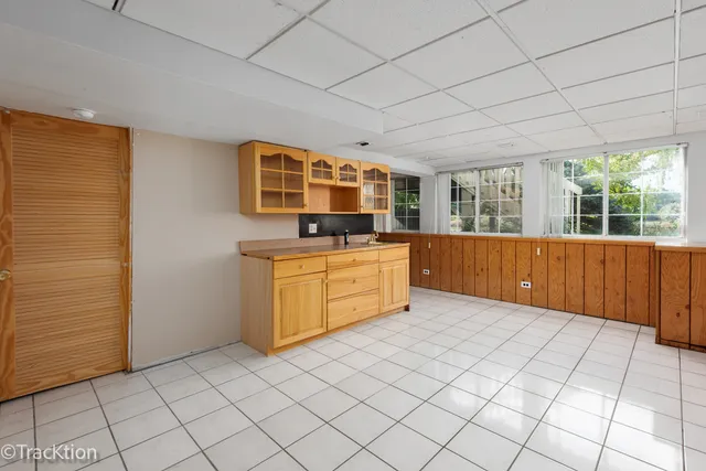 $320,000 | 75 St Croix Court, Aurora, IL 60504