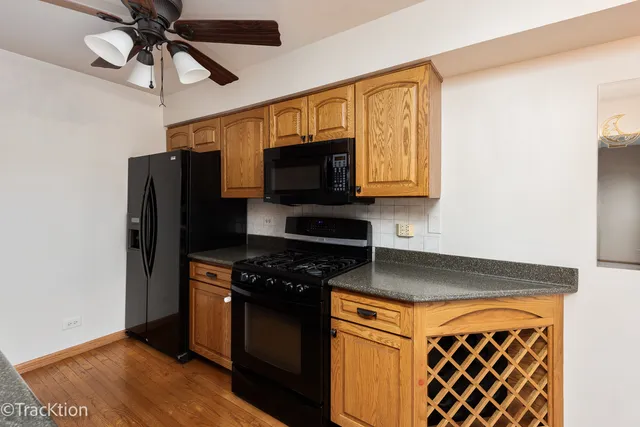 $320,000 | 75 St Croix Court, Aurora, IL 60504