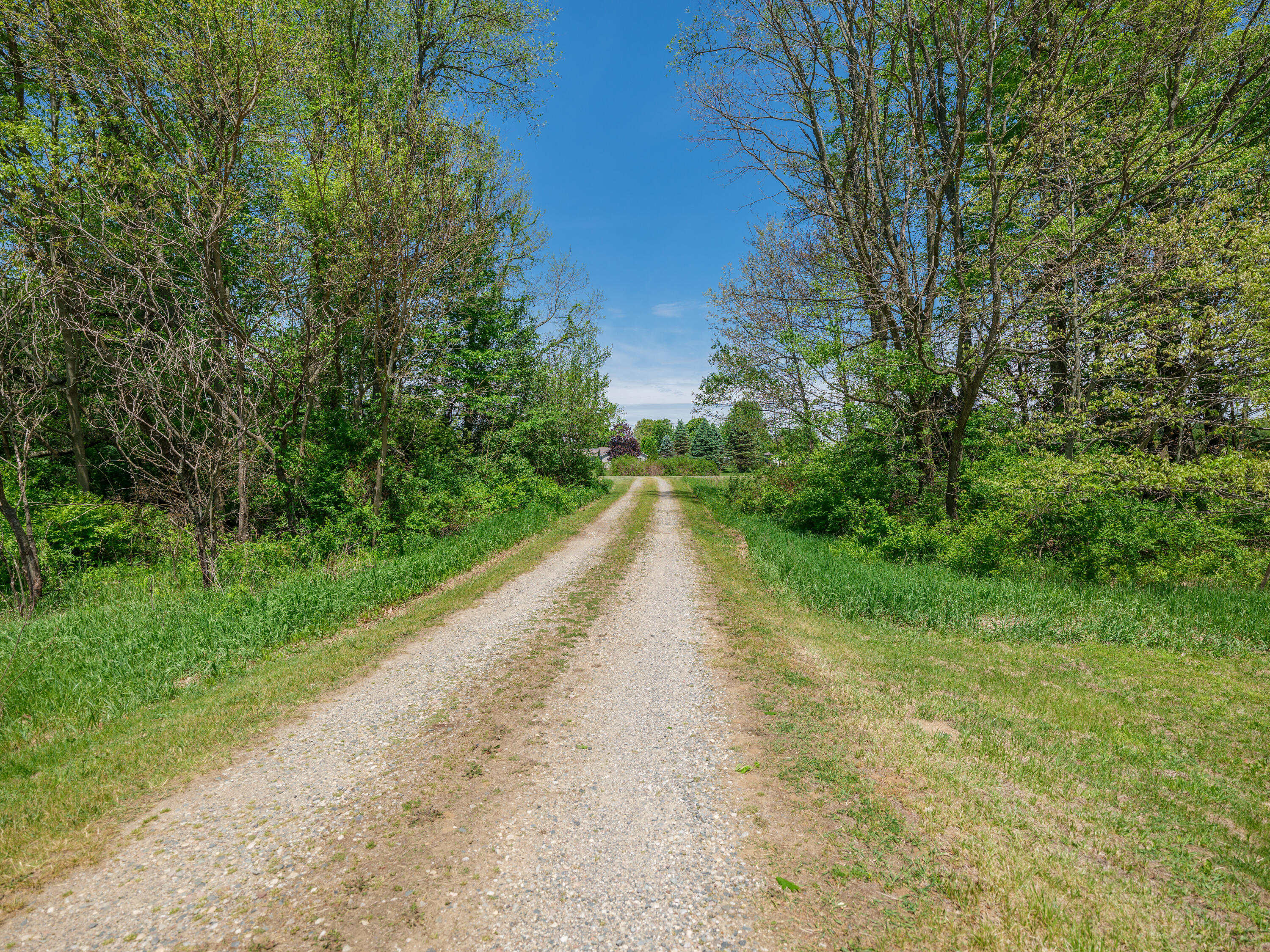 1042 Hunter Ridge Battle Creek, MI 49017 - Photo 37 of 47 1042 Hunters Ridge-138