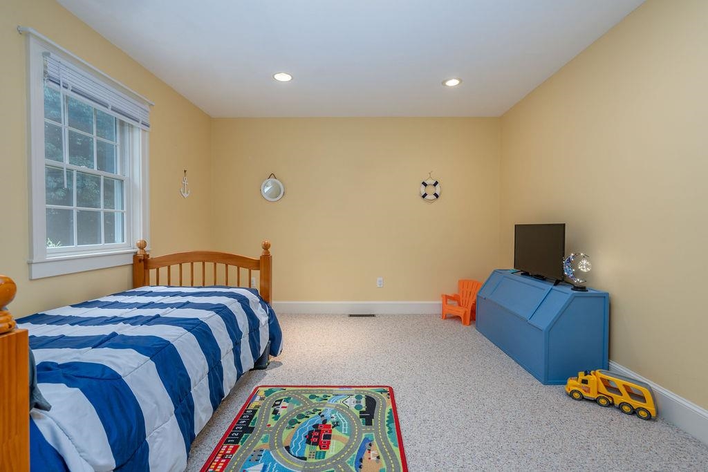 227 Province Road Strafford, NH 03884 - Photo 8 of 39