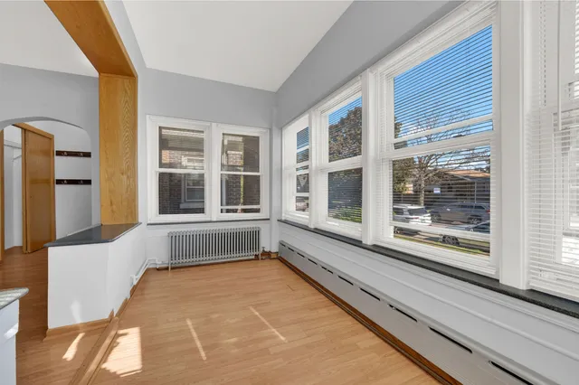 $1,600 | 6238 South Massasoit Avenue, Unit 1, Chicago, IL 60638