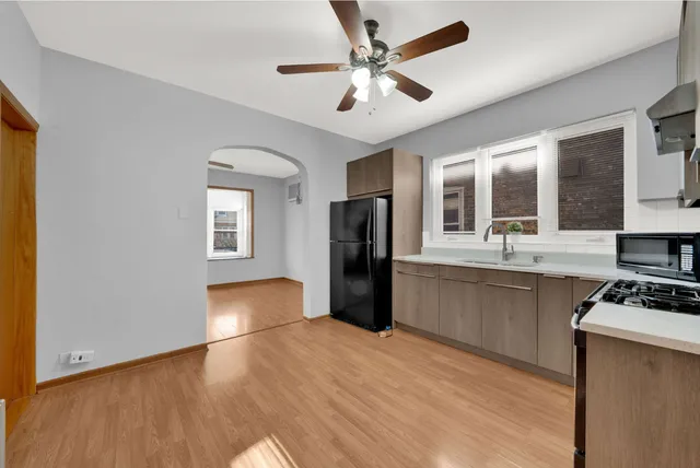 $1,600 | 6238 South Massasoit Avenue, Unit 1, Chicago, IL 60638