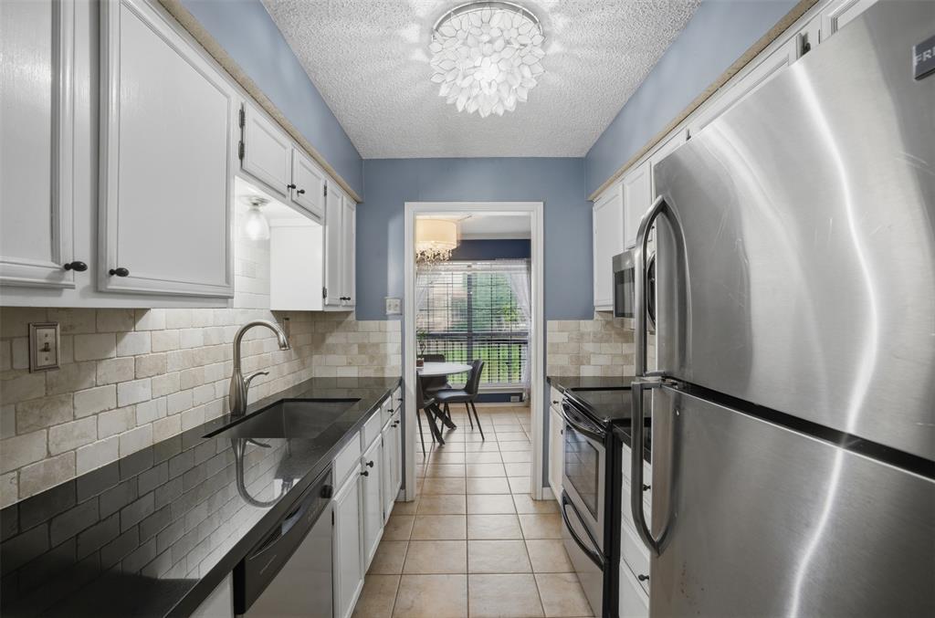 16301 Ledgemont Lane, Unit 281 Addison, TX 75001 - Photo 7 of 18