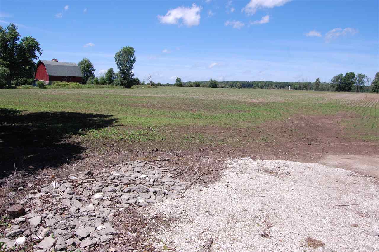 22635 Armada Center Road Armada, MI 48005 - Photo 3 of 4 31200986-2.JPG