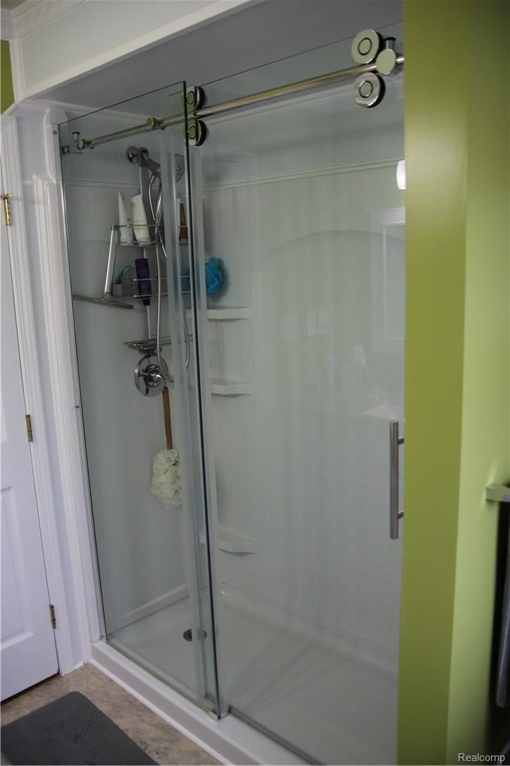 10151 Grafton Road Carleton, MI 48117 - Photo 23 of 32 IMG_6729.JPG