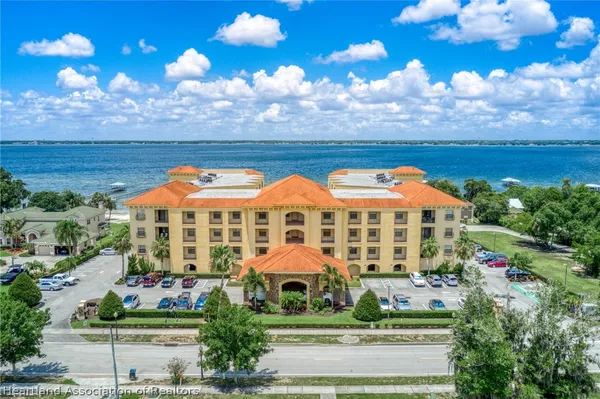 $329,900 | 2351 Lakeview Drive, Unit 409, Sebring, FL 33870